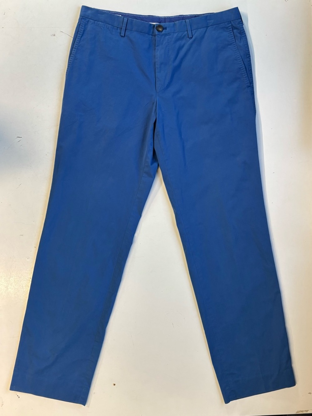 Hugo Boss lightweight chinos, straight leg khaki fit